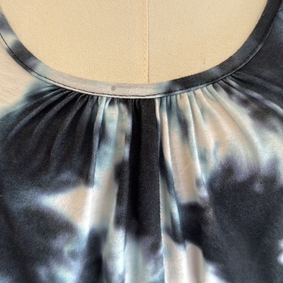 Woman's Spaghetti Strap Blue and White Tie-Dye Romper. Size Small - Picture 5 of 7